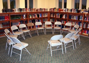 chairs-358404_1920
